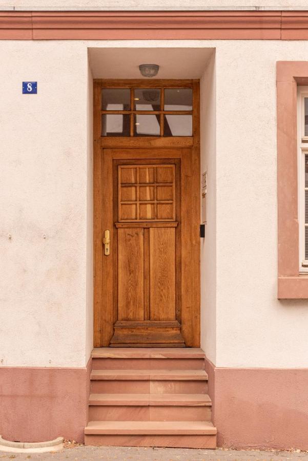Designer Unterkunft In 15. Jahrhundert Altbau 75 M² Fuer Max. 4 Personen Apartamento Eltville am Rhein Exterior foto