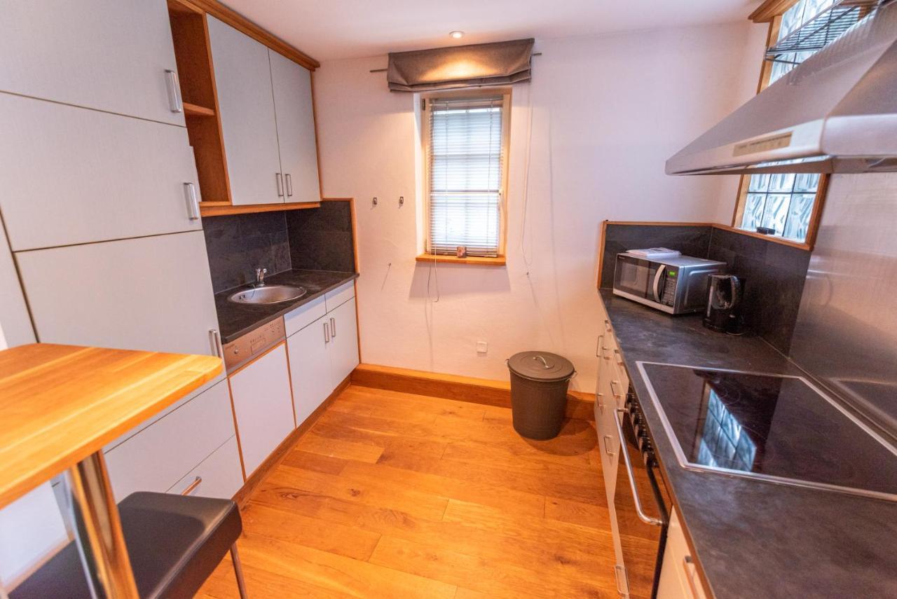 Designer Unterkunft In 15. Jahrhundert Altbau 75 M² Fuer Max. 4 Personen Apartamento Eltville am Rhein Exterior foto