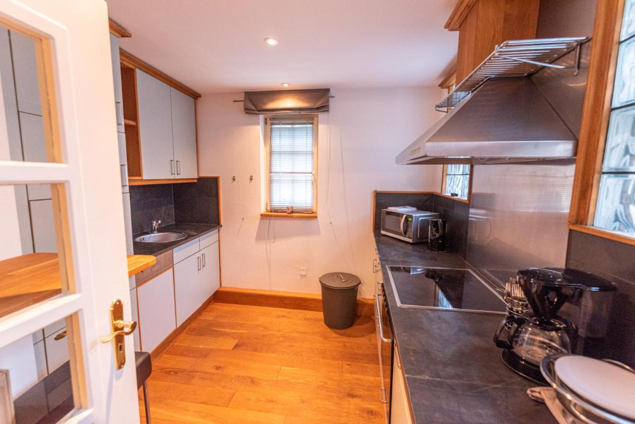Designer Unterkunft In 15. Jahrhundert Altbau 75 M² Fuer Max. 4 Personen Apartamento Eltville am Rhein Exterior foto