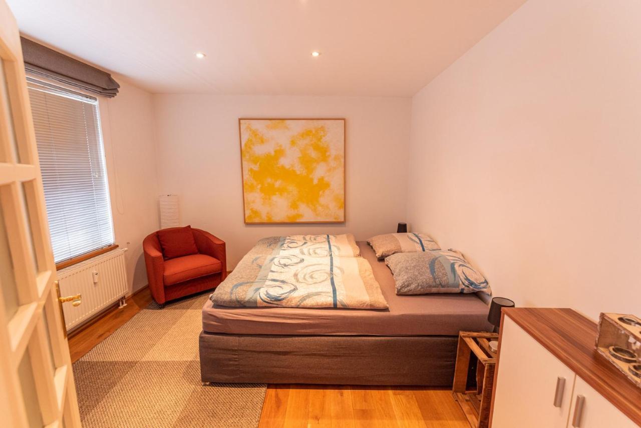 Designer Unterkunft In 15. Jahrhundert Altbau 75 M² Fuer Max. 4 Personen Apartamento Eltville am Rhein Exterior foto